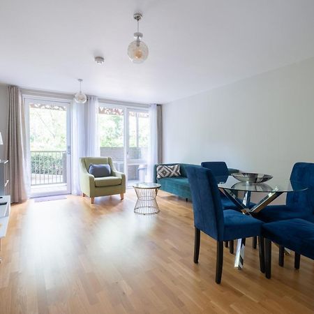 Appartement Brand New London Flat With Car Park Extérieur photo